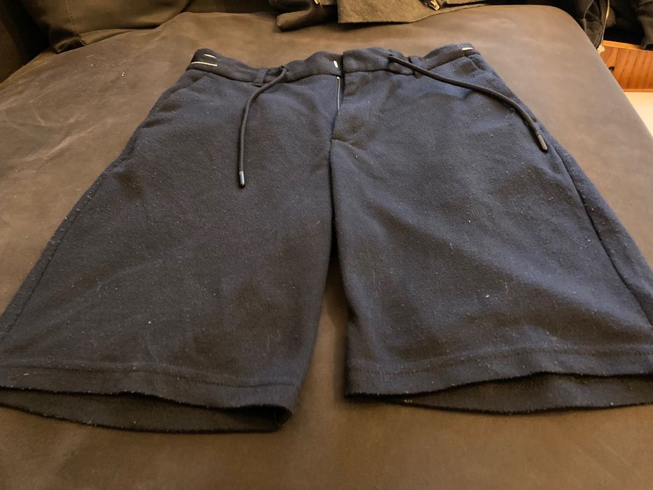 Krótkie męskie spodnie do gry w golfa