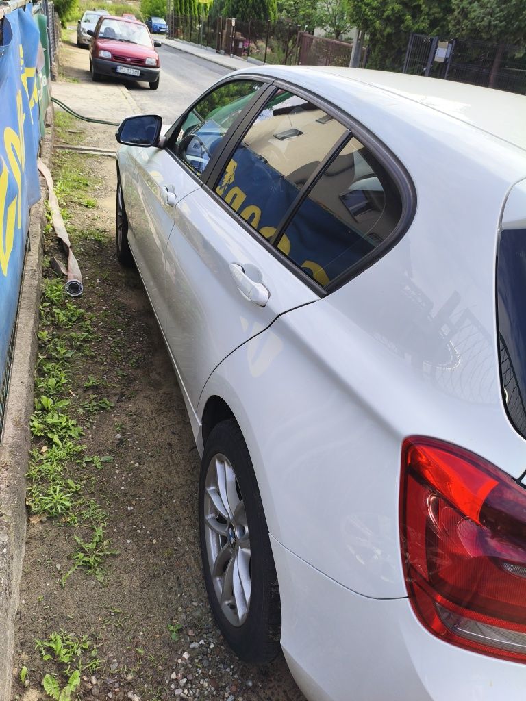 Sprzedam samochód BMW 114D 2015