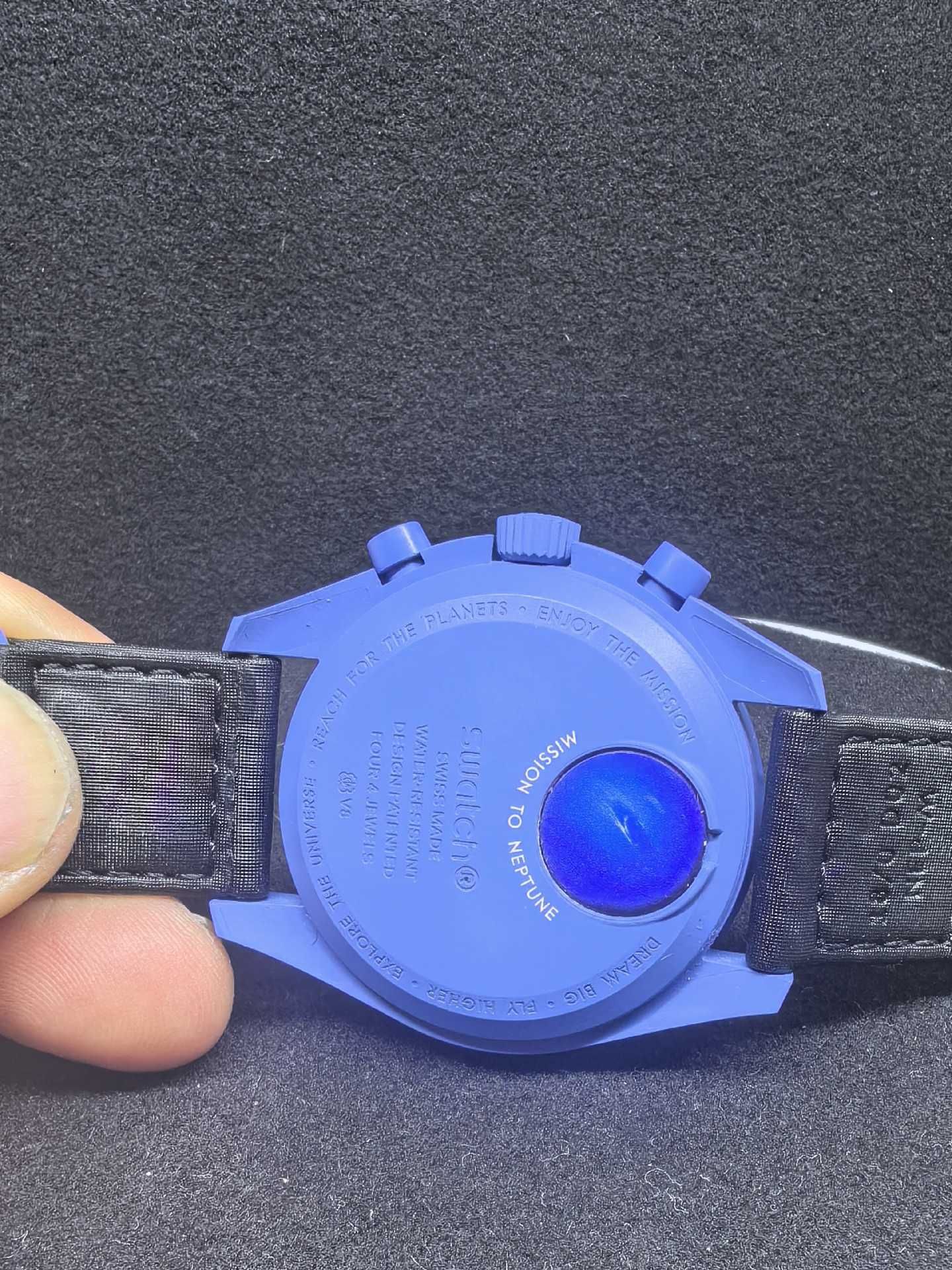 Omega x Swatch - Misja na Neptuna Moonswatch - SO33N100 285