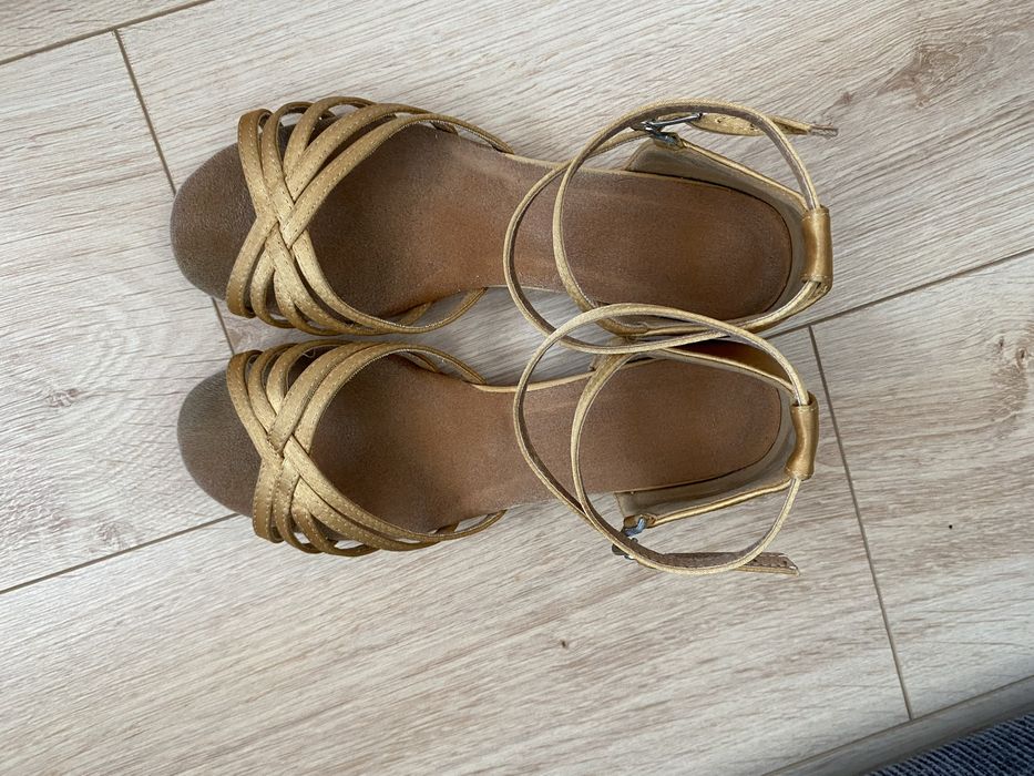 Buty do tańca latino