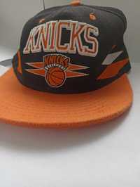 Кепка з логотипом баскетбольної команди New York Knicks NBA