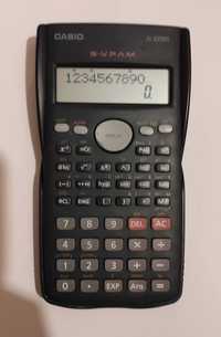 Calculadora Científica CASIO fx-82M