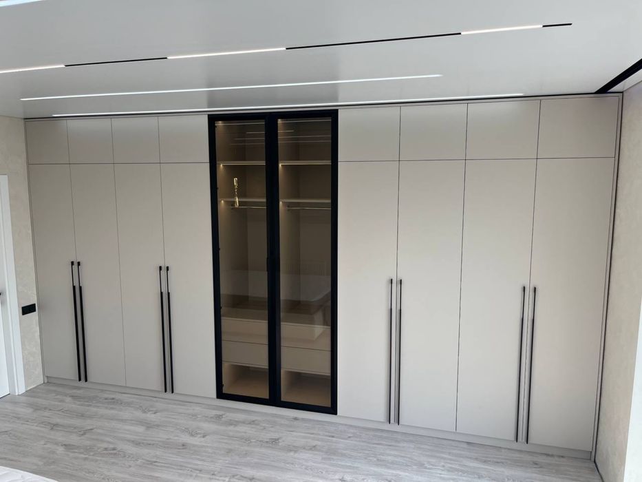 Меблі на замовлення. Виготовлення меблів. Кухні, шафи, спальні