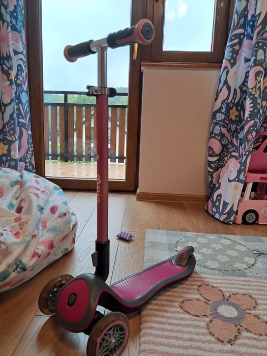 Hulajnoga trójkołowa dla dzieci balansowa Globber Elite deluxe lights