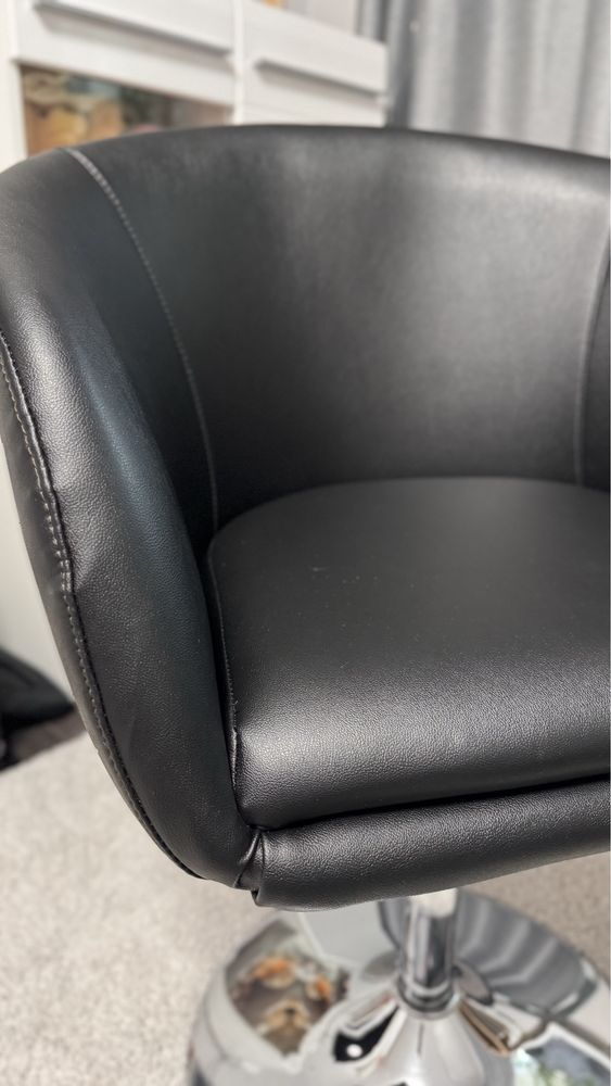 Крісло перукаря перукарське крісло парикмахеркое кресло кресло в салон