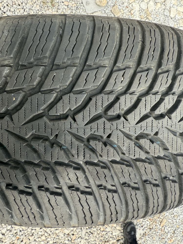 Opony zimowe Nokian 225/45/17 Jak nowe