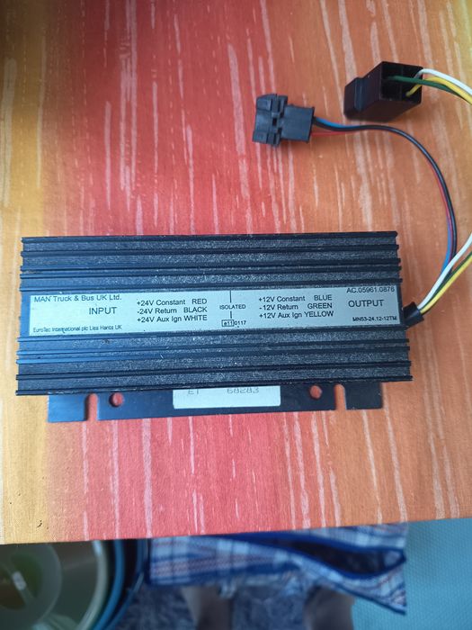 Інвертор 24 на 12