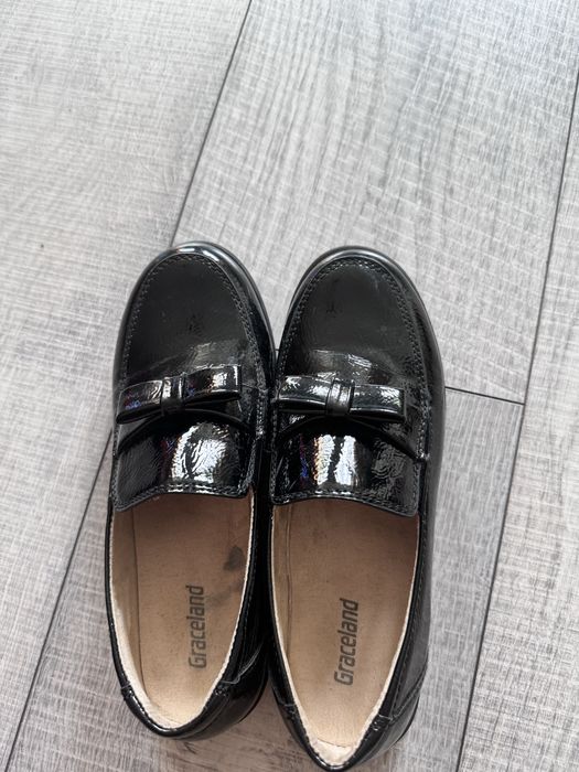 Обувь на девочку 30-32 р