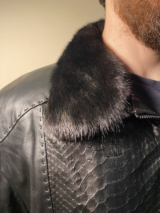 Шкіряна курточка