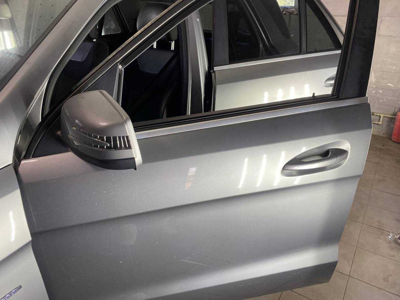 Двері передні задні Mercedes ML w166 МЛ 166 колір 792 дверка шрот