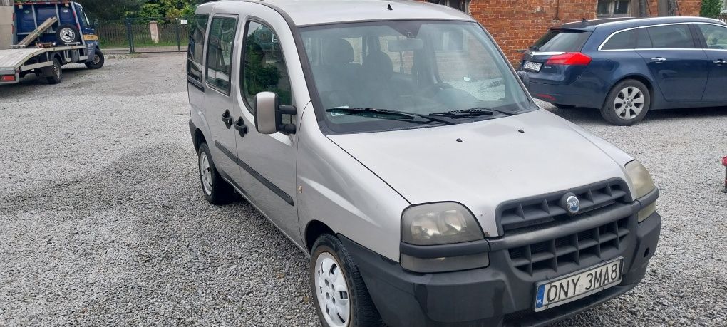 Fiat dooblo 1.9 jtd 2003r 5 osobowy