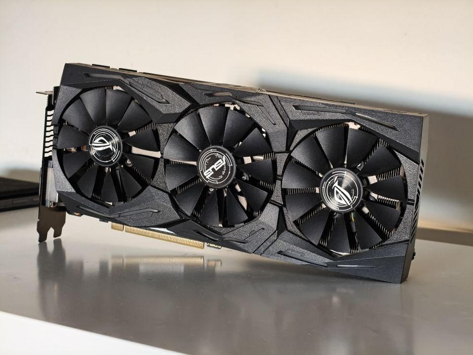 Nvidia GeForce GTX 1080 - Asus ROG Strix