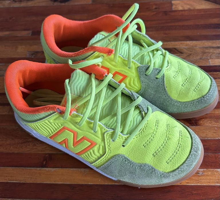 Chuteiras New Balance 32