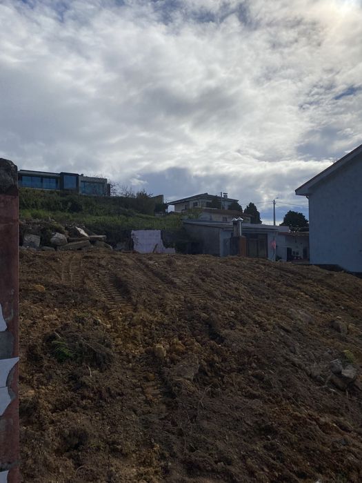 Vendo terreno baguim do monte