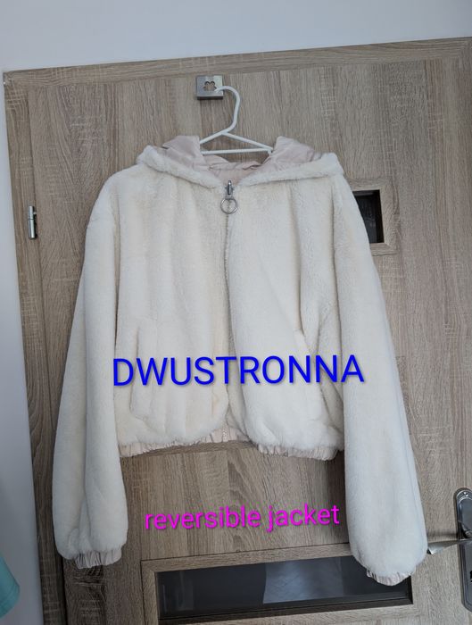 Dwustronna kurtka biała dwustronne białe kremowe futerko old money sof