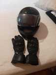 Vendo capacete e luvas de cabedal