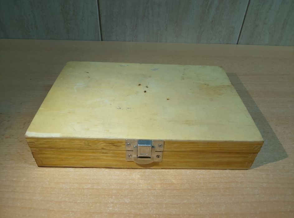 Skrzynka na narzędzia 21x14x4 cm