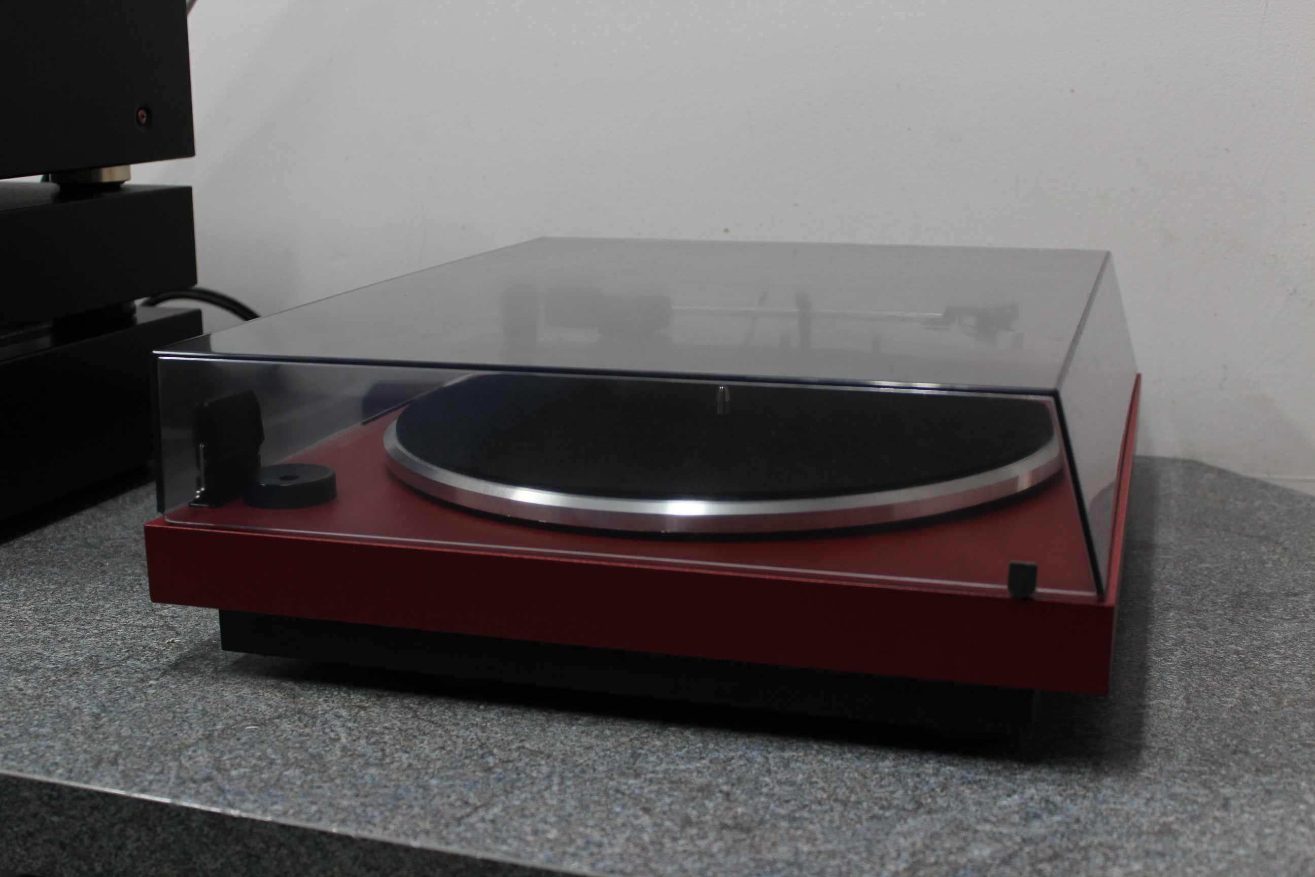 Gramofon Thorens - Music on Vinyl Edition