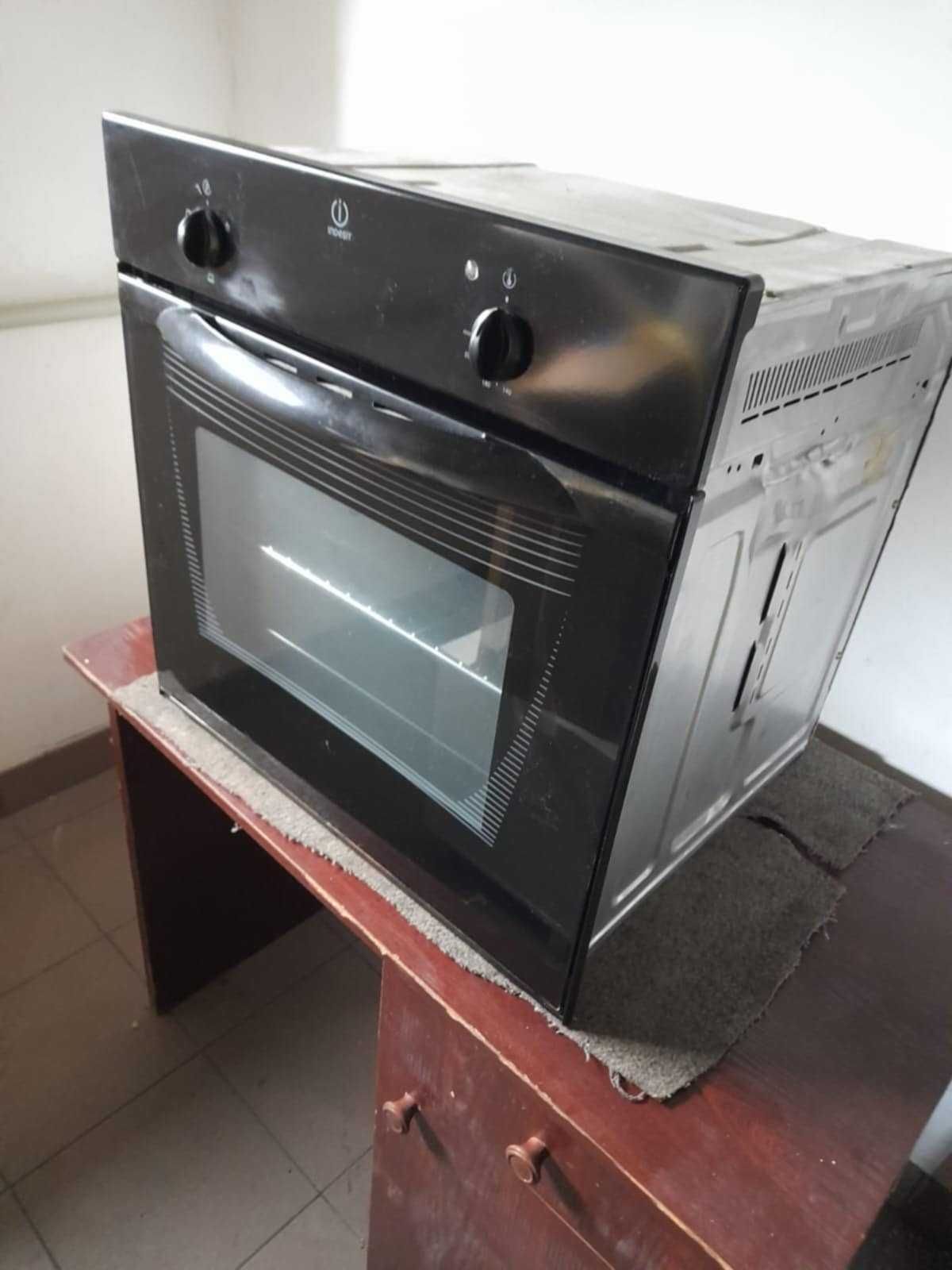 Piekarnik Indesit