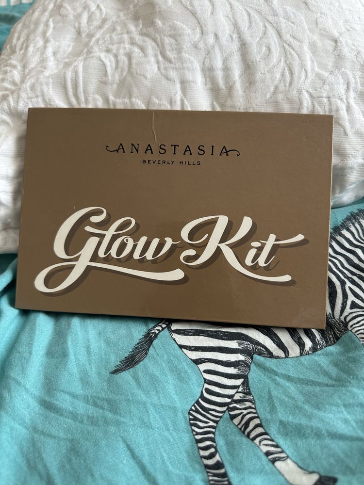 Malowanie Anastasia Beverly Hills rozświetlacze
