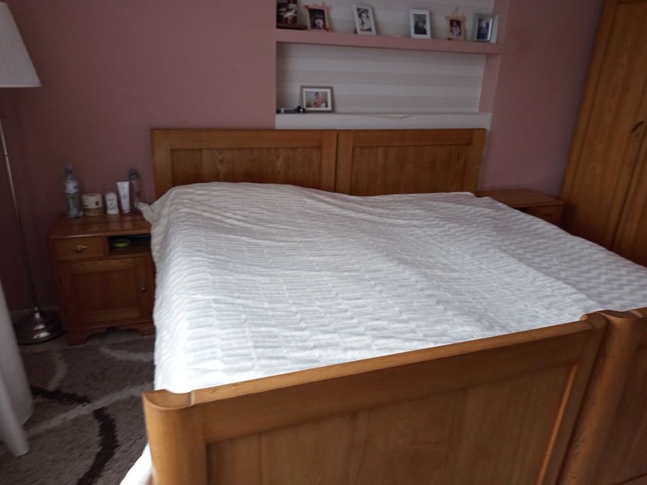 Komplet starych mebli do sypialni