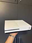 Konsola Xbox One S + 5 gier