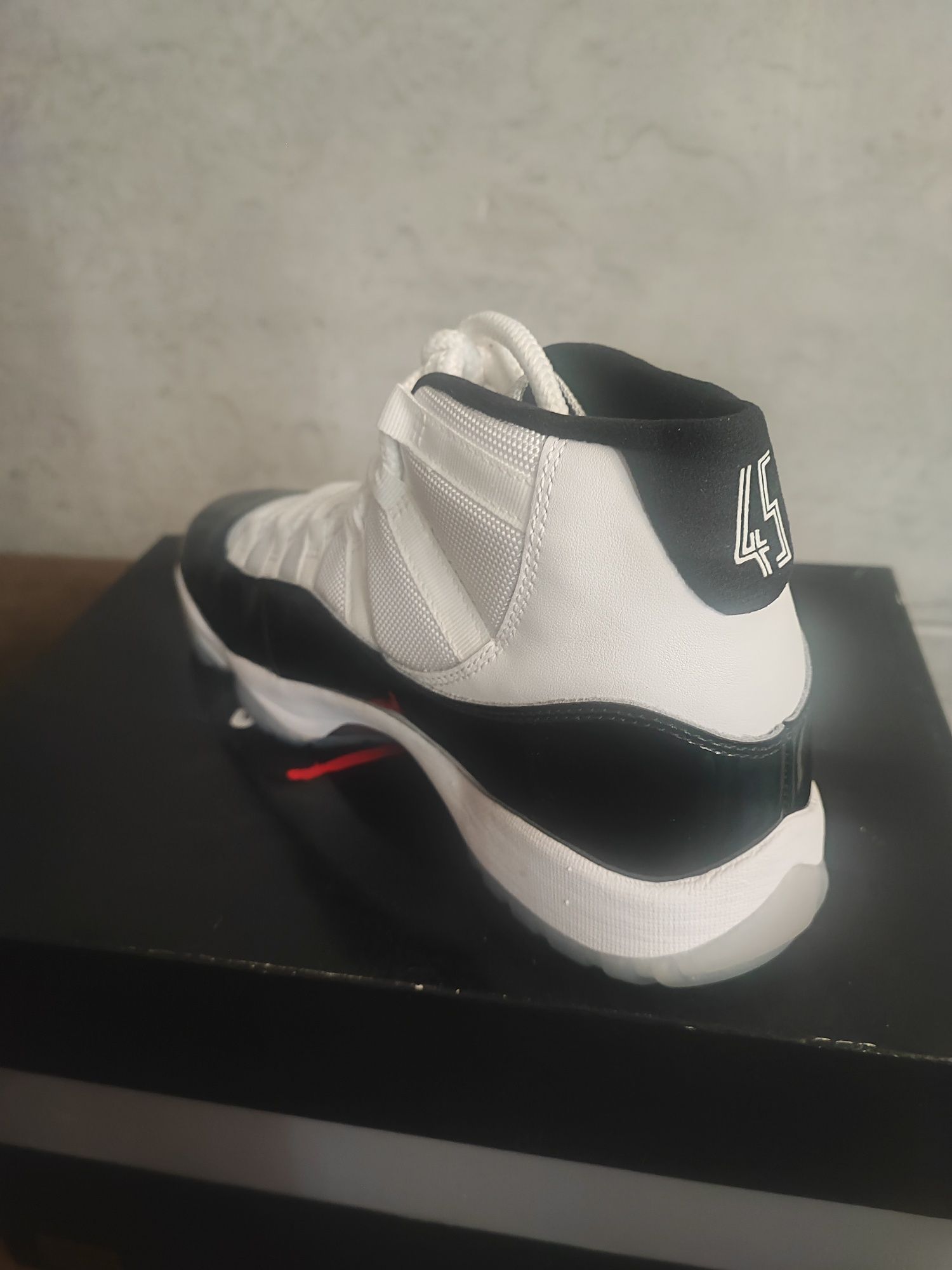 Jordan 11. rozmiar 44