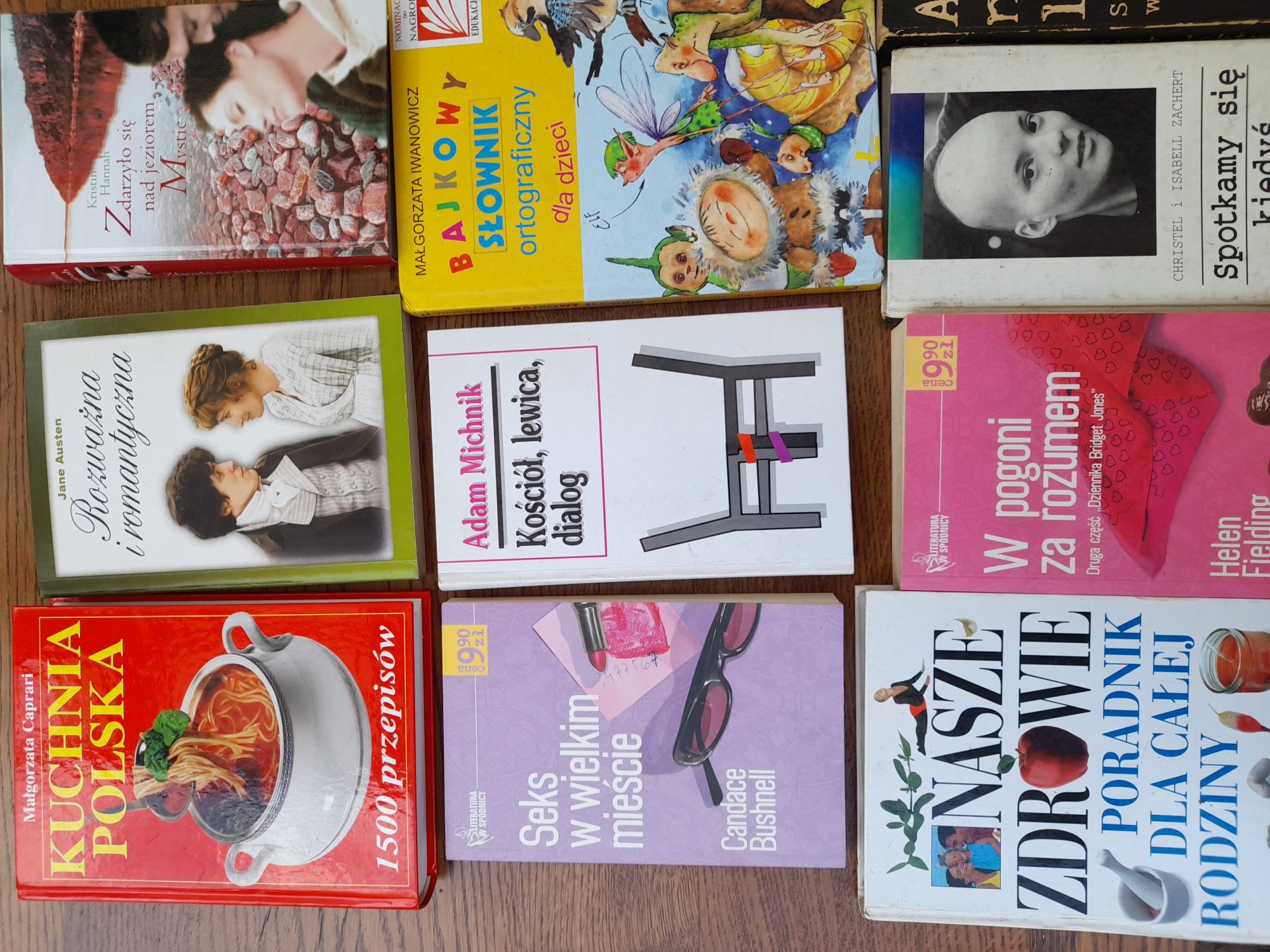 10 różnych  książek