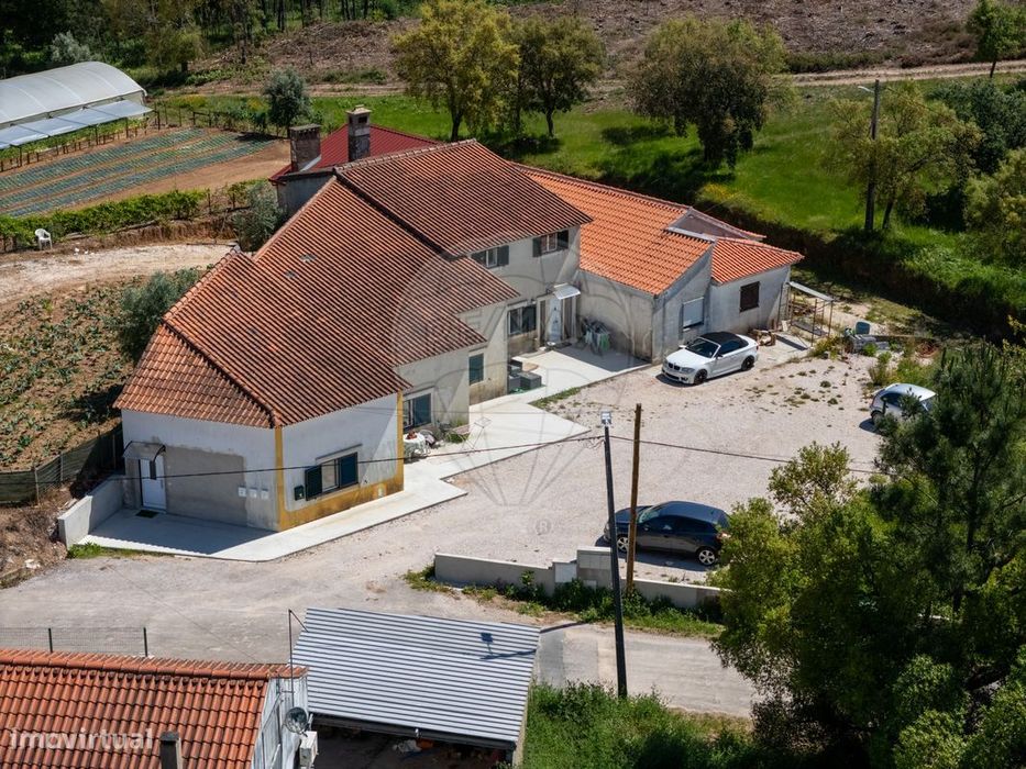 Moradia T9 para venda