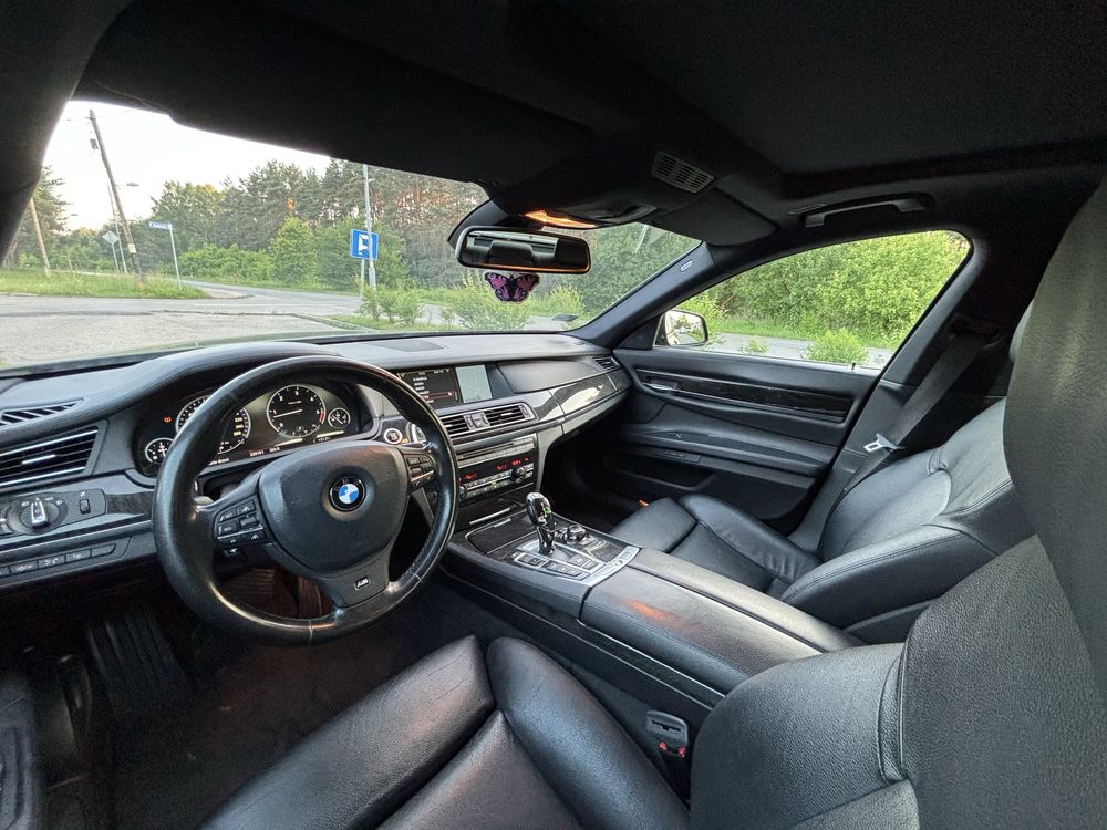 BMW F01 Seria 7 740D 3.0D xDRIVE 306KM 2011r Comforty Dociągi MPakiet