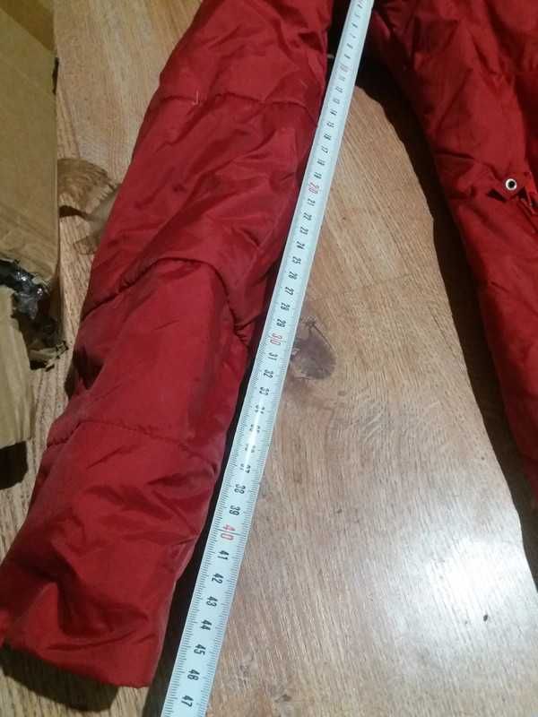 Płaszczyk zimowy czerwony S/176cm (313) ONLY