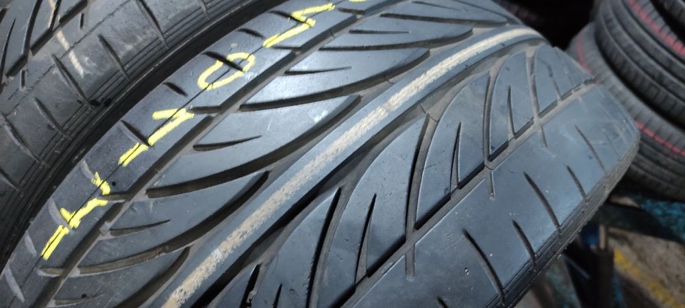 Pneus 235/40/17 hankook semi novos