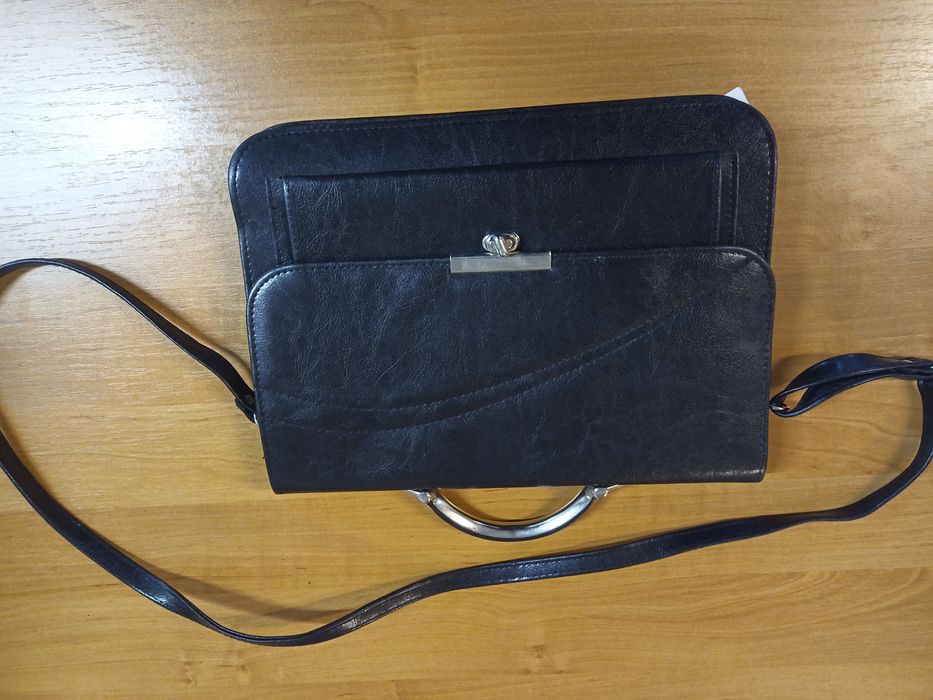 Torebka skórzana damska czarna