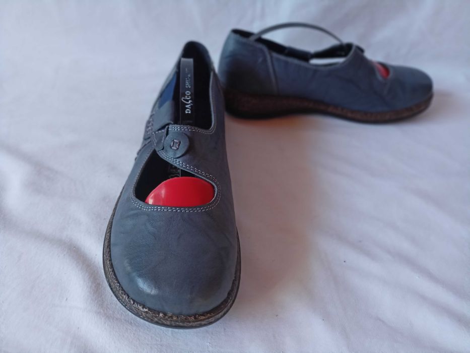 Loretta półbuty roz. 41 - dł. wkł.26,4 cm- skóra- super stan.