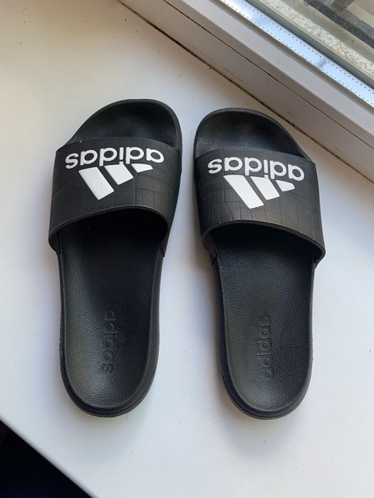 Оригинальные шлепки шлепанцы шльпанці Adidas