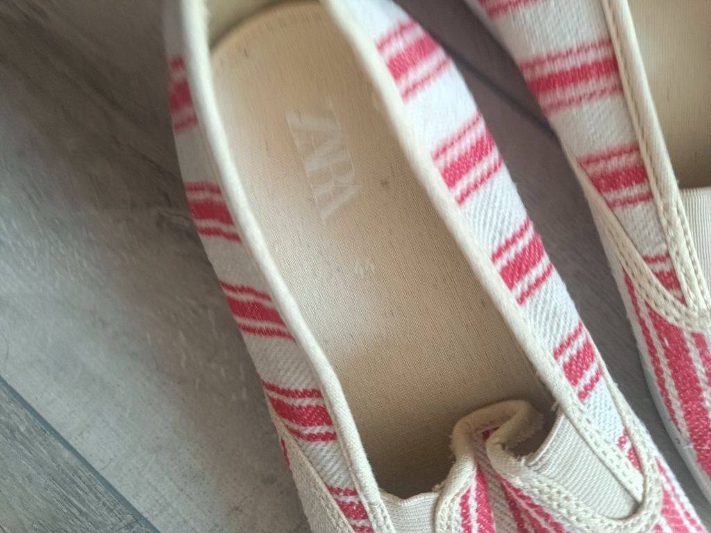 Buty 44 wiosna lato w paski Zara Man