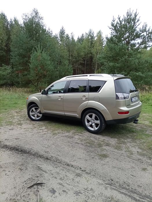 Mitsubishi Outlander Mitsubishi Outlander 2.0 did ,zadbany + opony zimowe