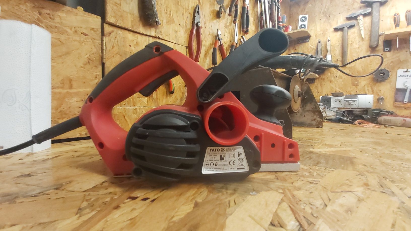 Strug hebel yato elektryczny 810w