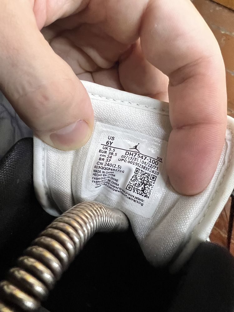 Кроссовки из натуральной кожи Nike air Jordan 1 low низкие оригинал 38