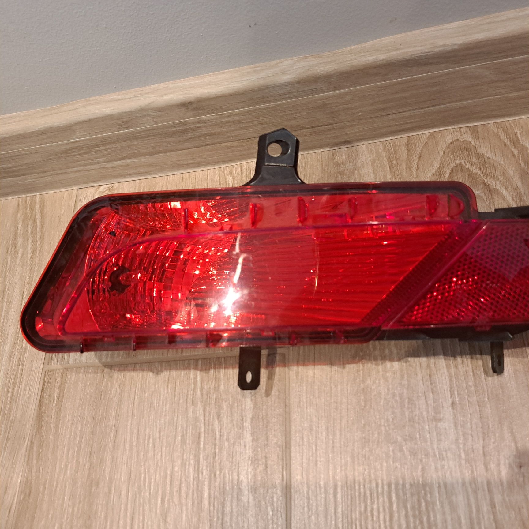 Lampa tylna przeciwmgielna volvo xc60 lift lewa