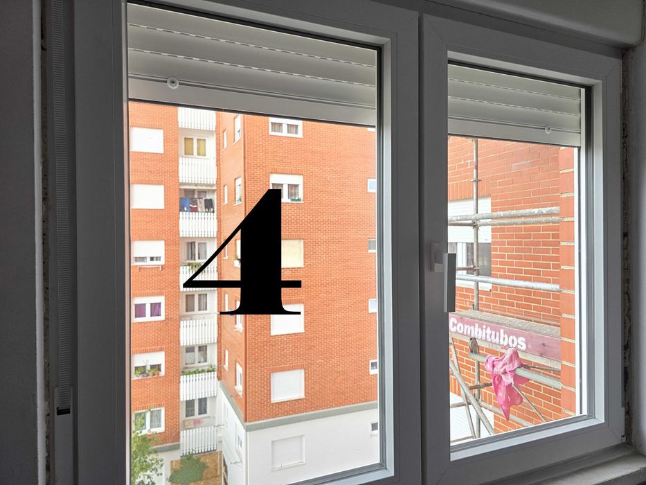 Vendo 4 janela pvc marca Cortizo com factura de compra