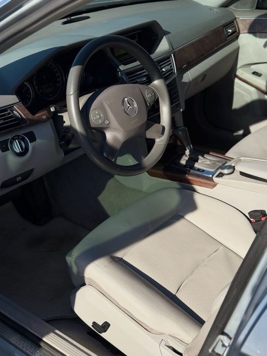 Мерседес 212 2011 1.8 Бензин