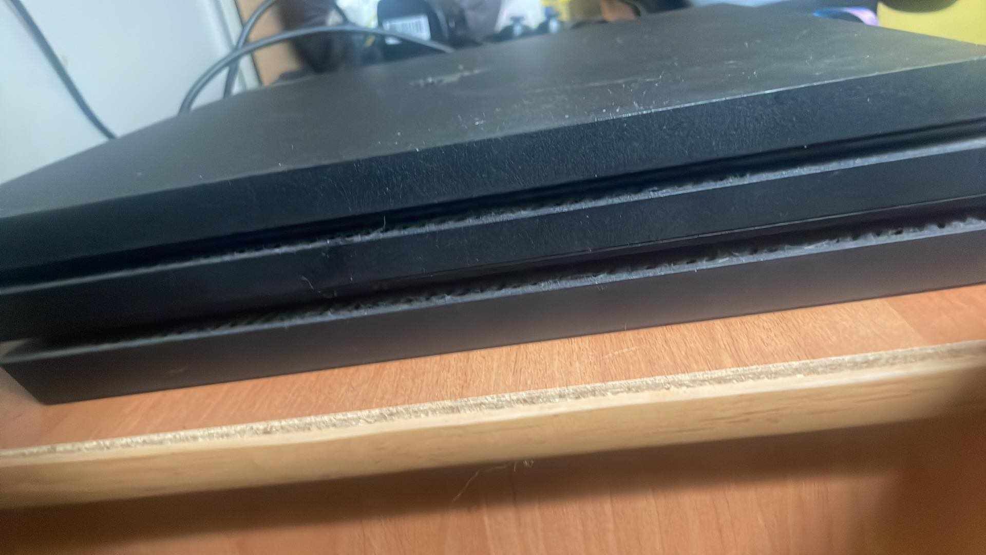 Ps4 + 2 pady + pedały, kierownica, skrzynia biegów