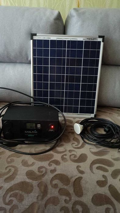 Портативна сонячна зарядна станція Sanlarix MINI 50W