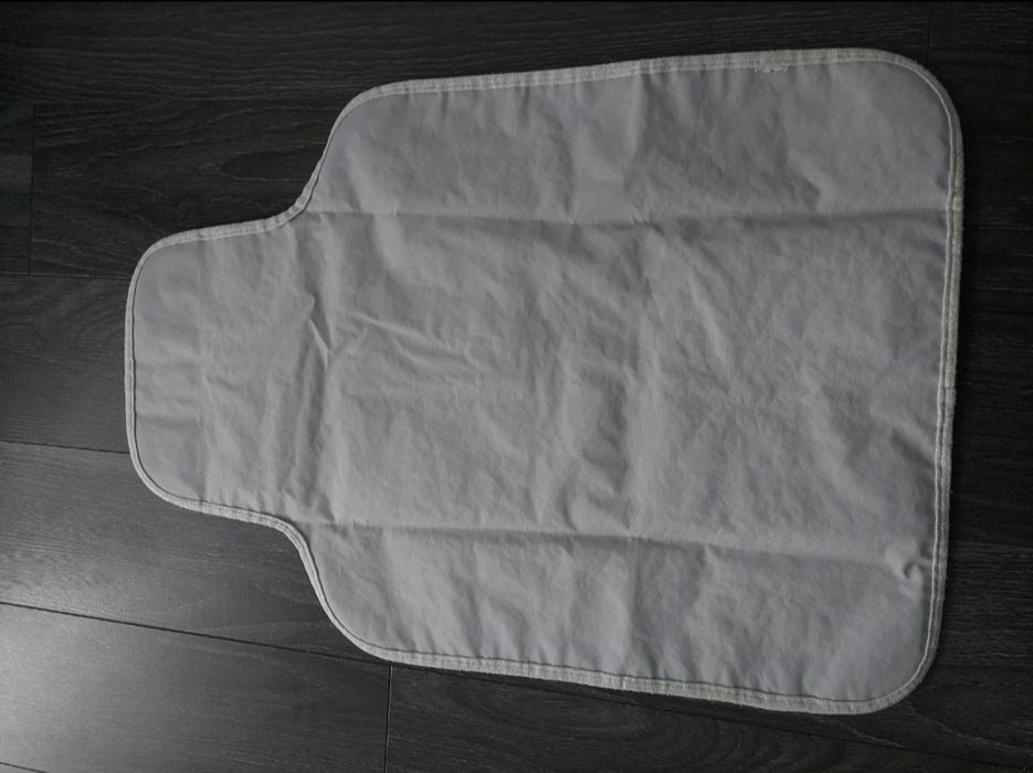 Mata do przewijania Oysho