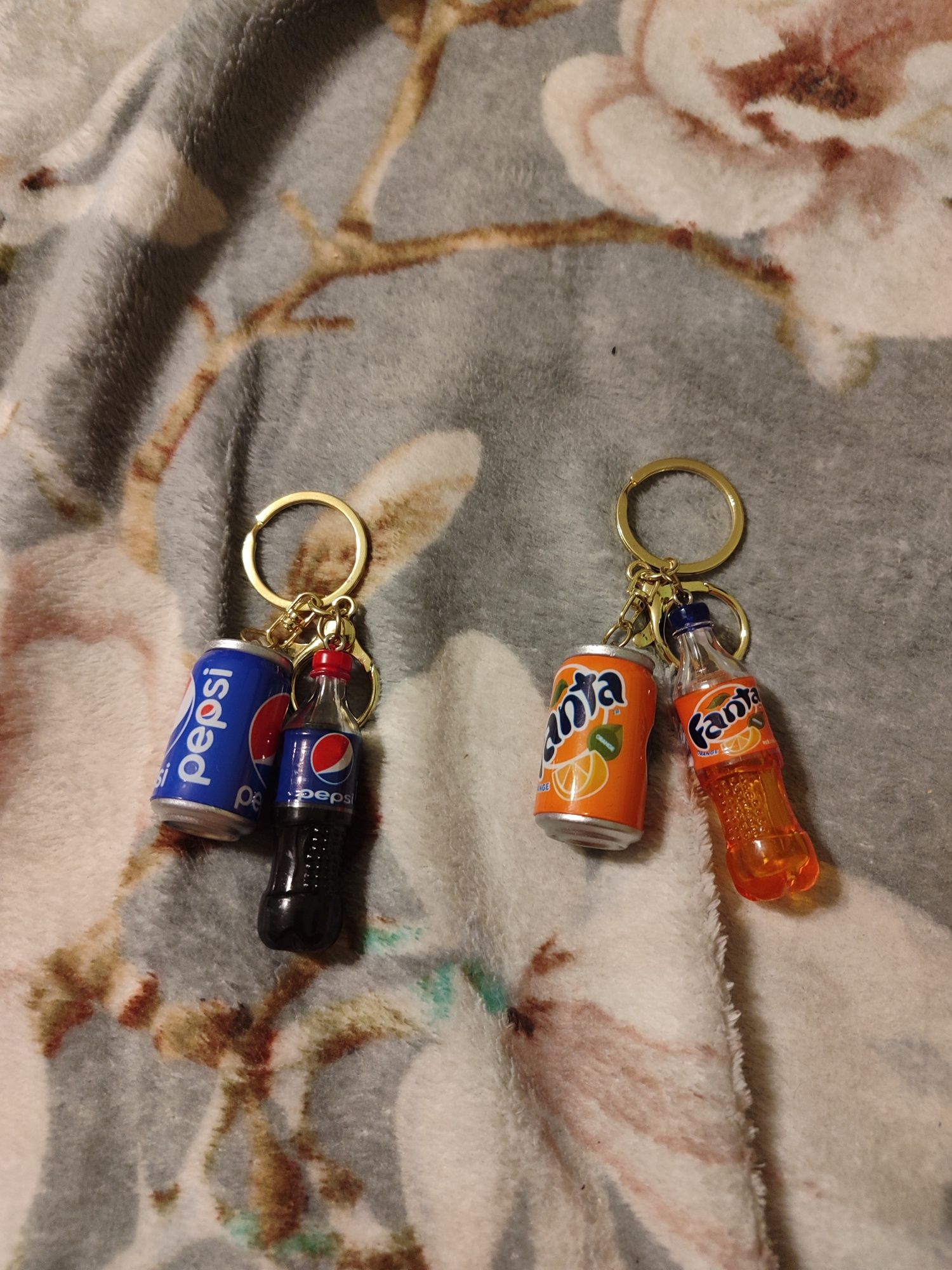 Брелок для ключів, Pepsi і Fanta