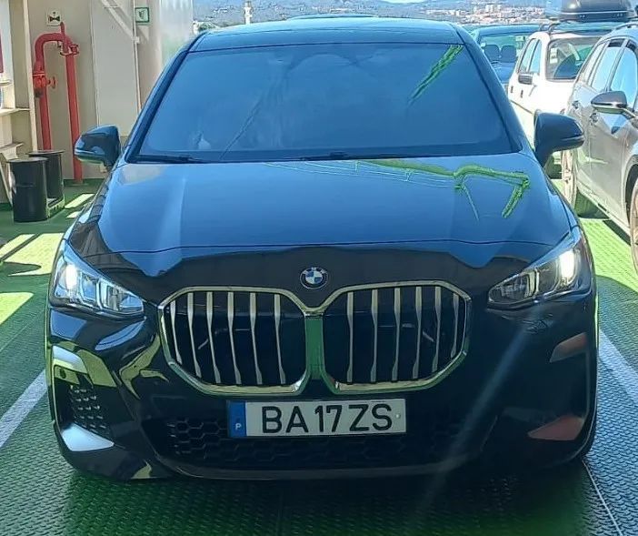 BMW 220 Active Tourer i Pack Desportivo M Auto
