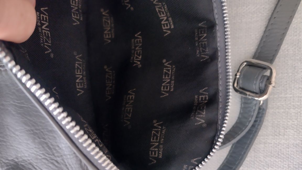 Torebka ze skóry Venezia jak nowa