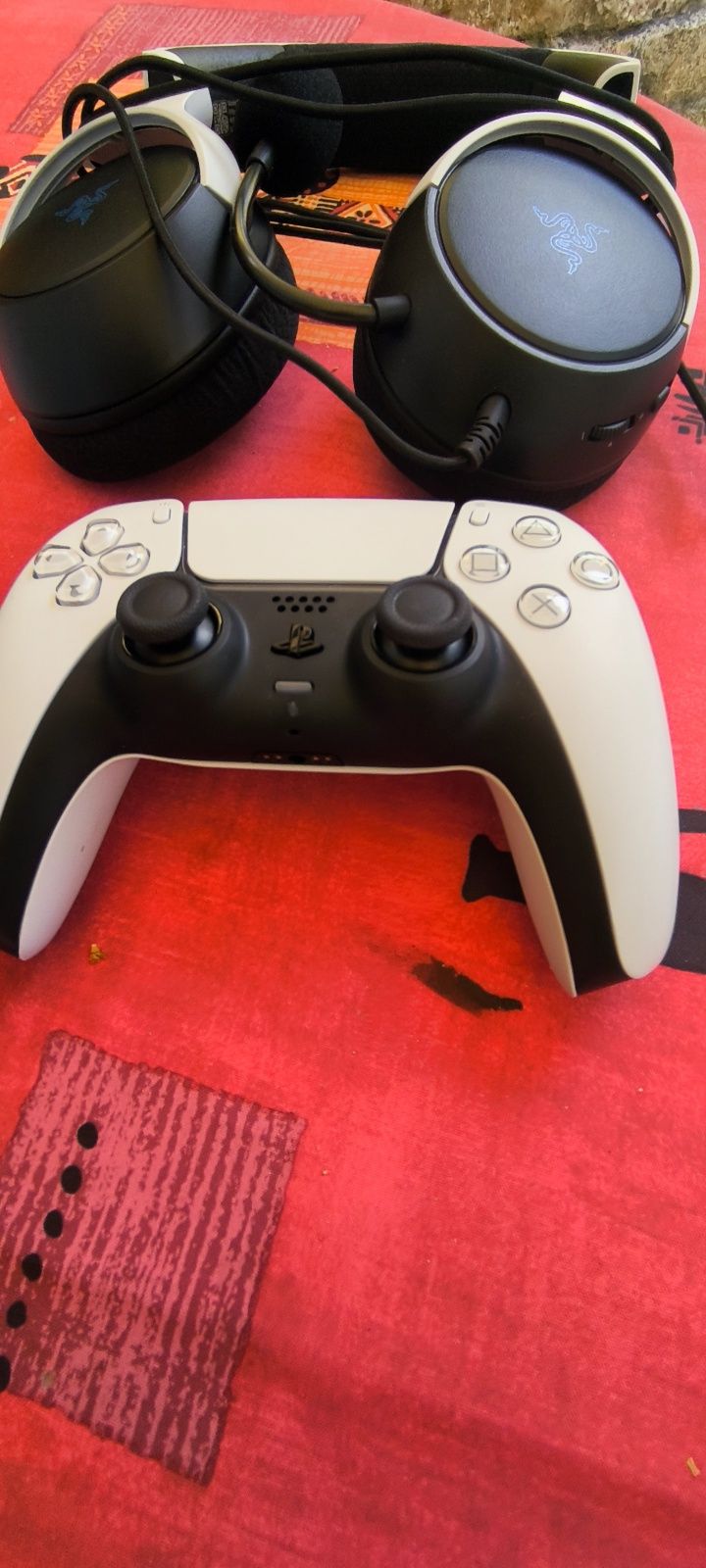 PlayStation 5 Slim 1 TB, comando, jogo e headset como novo, usado 1 ve