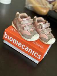 Biomecanics кроссовки